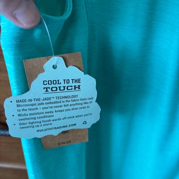 NWT Duluth Trading Cool Touch V-Neck Sleeveless Top - Picture 2 of 5